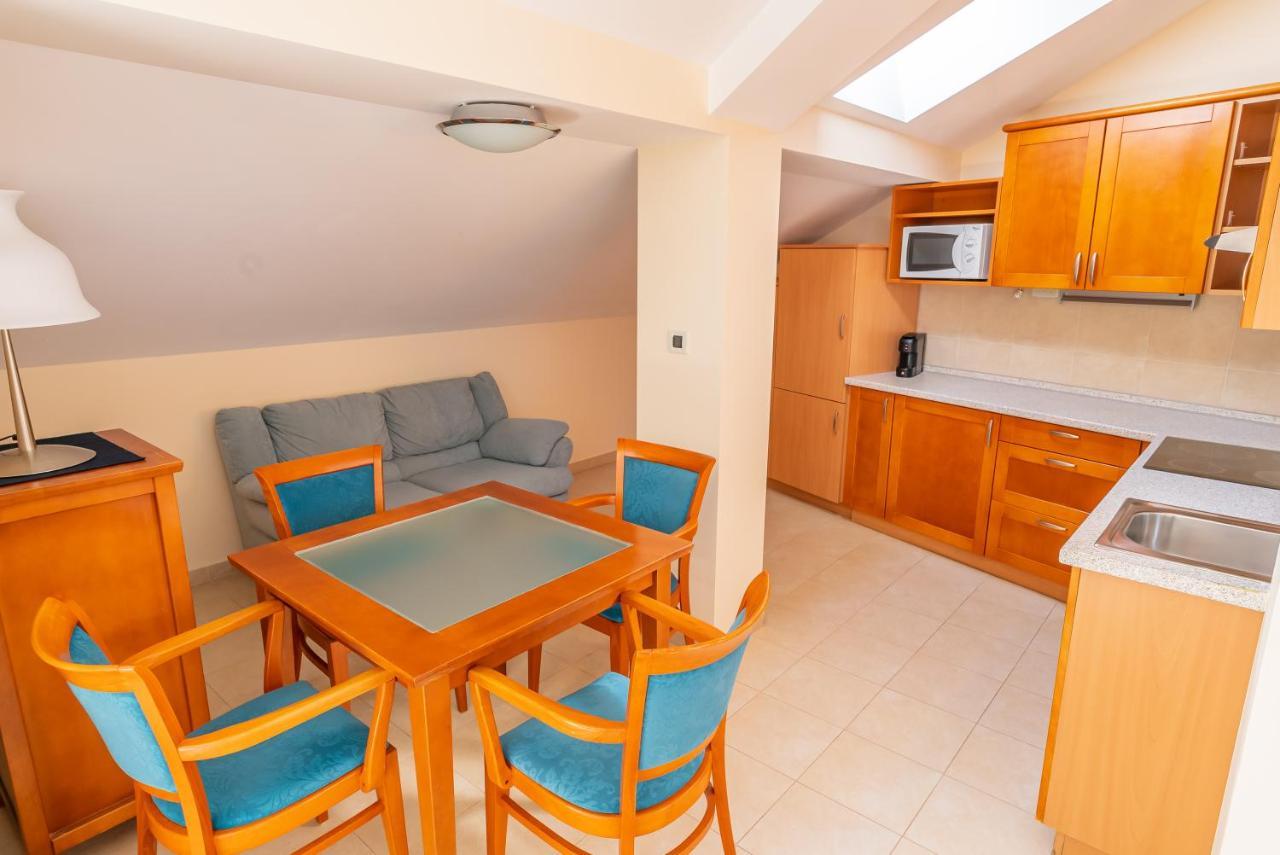 Villa Arcadium ตรีบูนย์ ภายนอก รูปภาพ