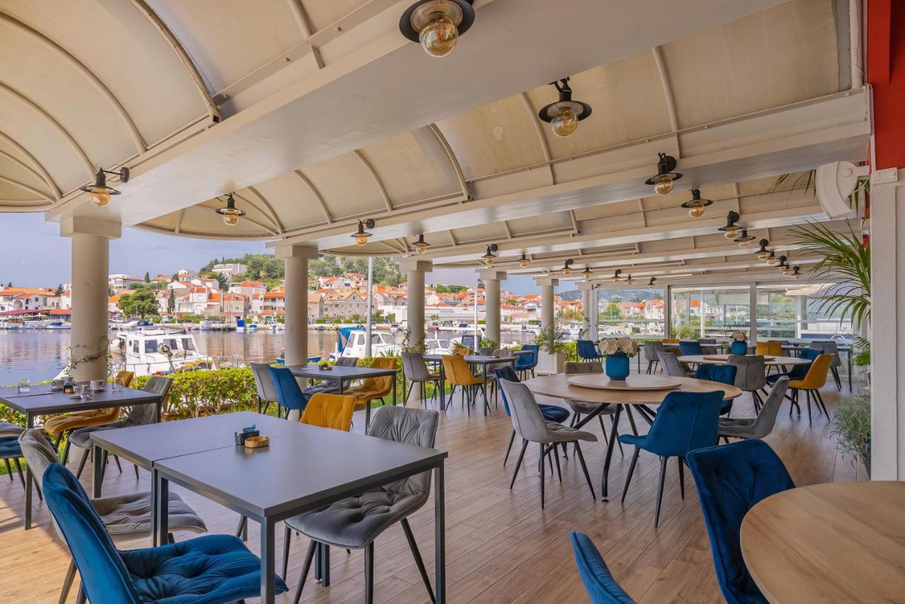 Villa Arcadium ตรีบูนย์ ภายนอก รูปภาพ