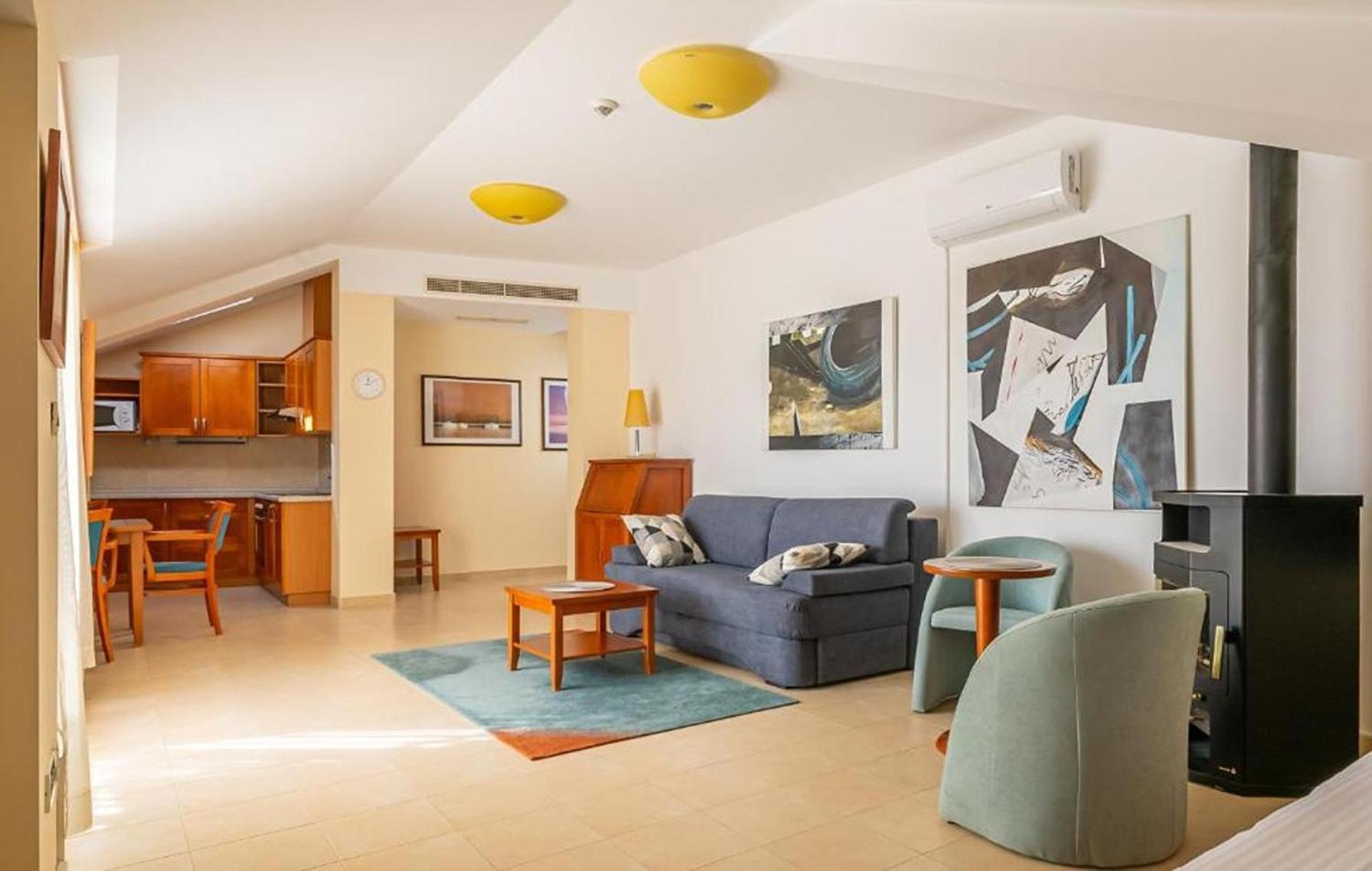 Villa Arcadium ตรีบูนย์ ภายนอก รูปภาพ