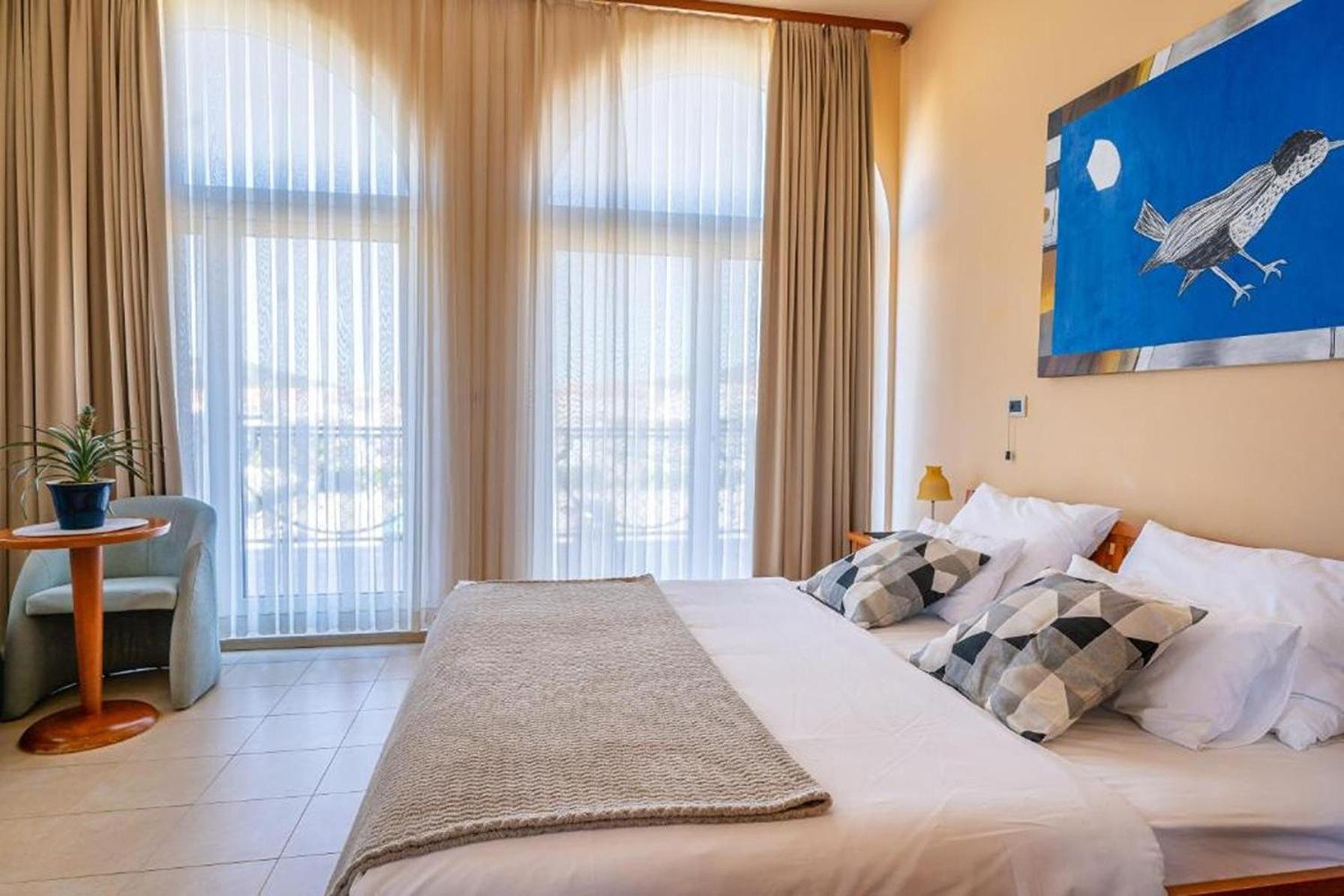 Villa Arcadium ตรีบูนย์ ภายนอก รูปภาพ