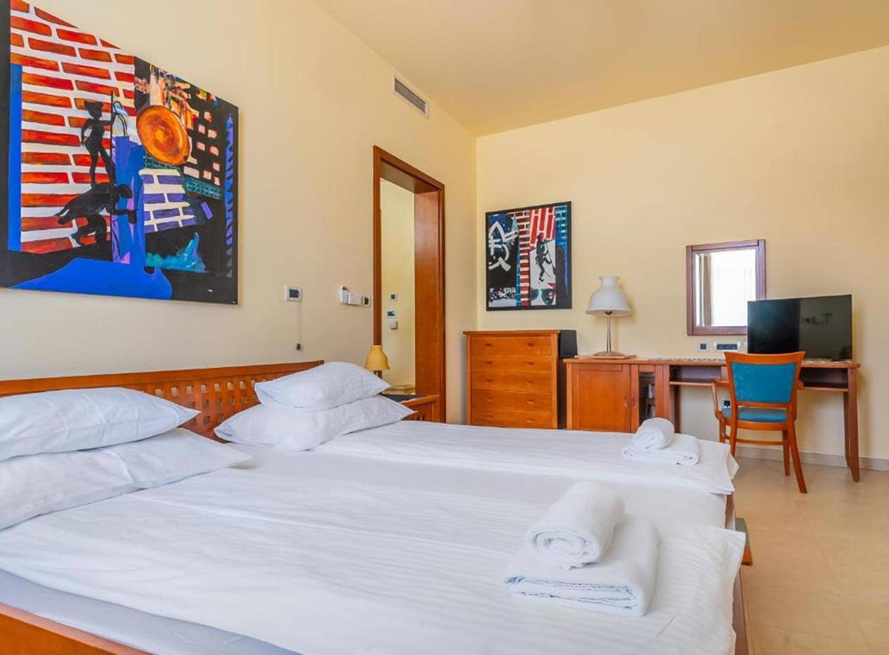Villa Arcadium ตรีบูนย์ ภายนอก รูปภาพ